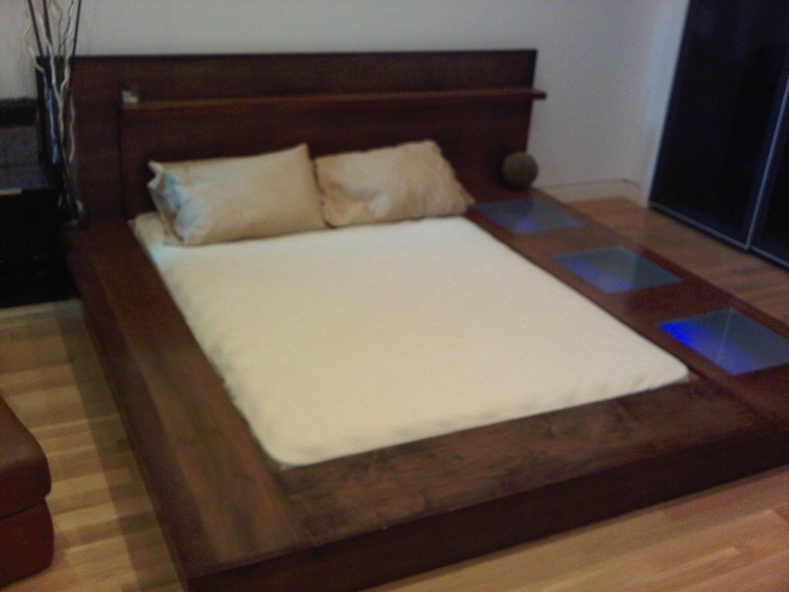 platform bed with sunken mattress