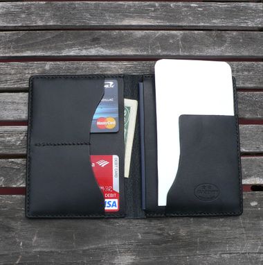 Custom Made Garny - Leather Passport Case