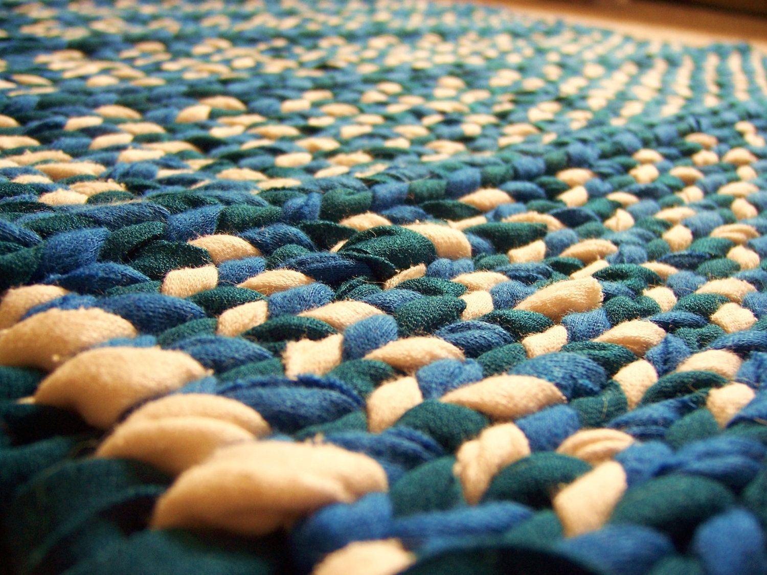  Hand Knitted Rugs for Simple Design