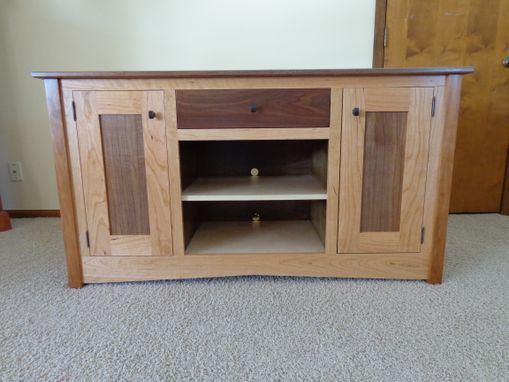 Custom Made Tv And Entertainment Cabinets