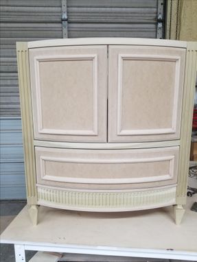 Custom Made Bow Front Or Flat Front Vanities