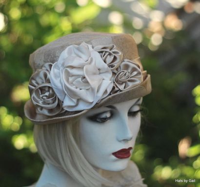 Custom Made Edwardian Ridding Bucket Hat In Pale Gold And Champagne
