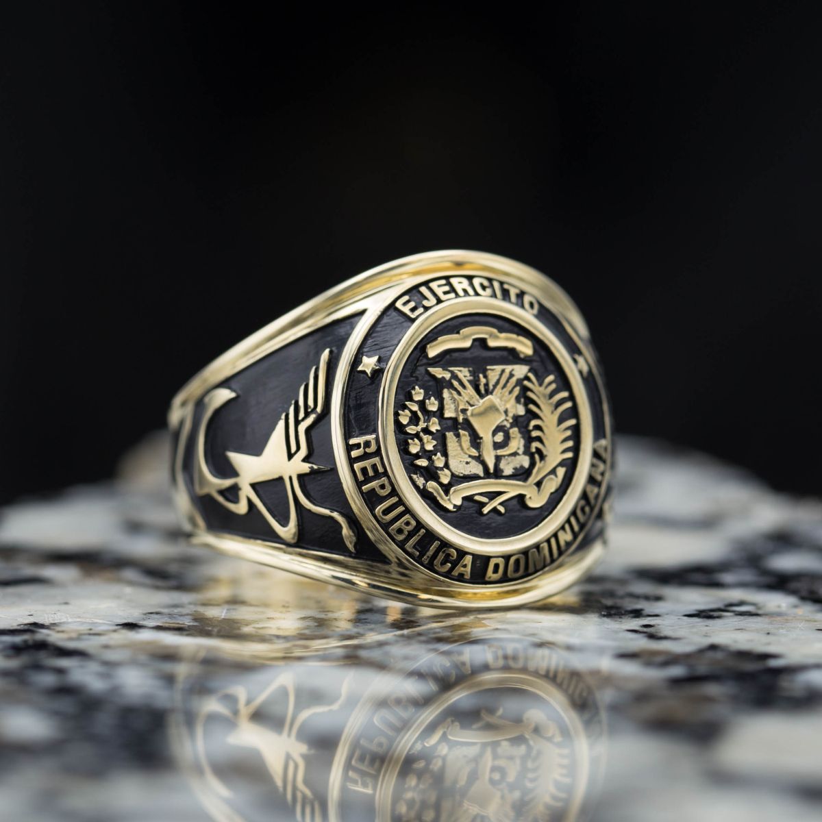 Seaswirl on sale class ring