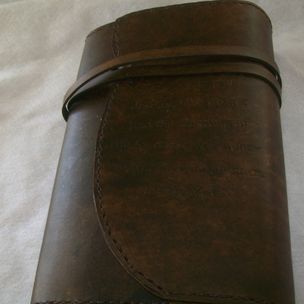Kerry Phipps: Kerry's Custom Leather