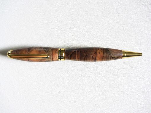 Custom Made Wooden Writing Pen - Europen Style - Gold Ball Top Twist Pen - Ambrosia Maple
