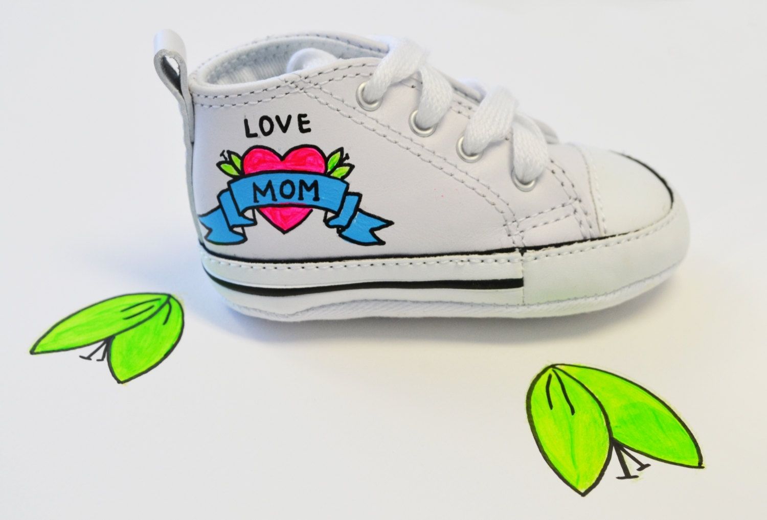 udstilling tårn bagværk Hand Made Baby Shoes/ Baby Converse/ Love Mom Shoes/ Hand Painted/ White  Leather Infant Shoes by PONKO WORLD | CustomMade.com