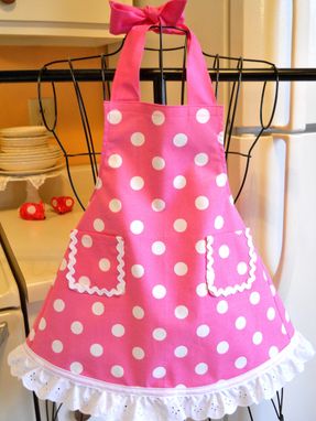 Custom Made Little Girl's Retro Full Apron In Pink With Polka Dots
