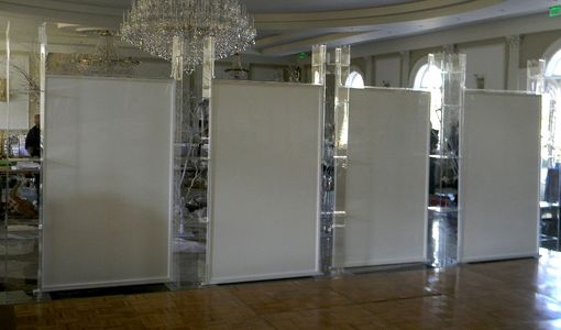 Custom Made Full Acrylic Mechitza-Wall With Clear Pillars And White Divider Walls