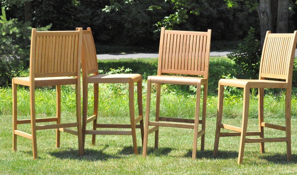 Custom White Oak Patio Furniture by Glessboards