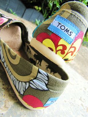 Custom Made Hand Painted Toms "Fresh From The Garden: Lucky Number 7" Classic Canvas Slip-On Customs