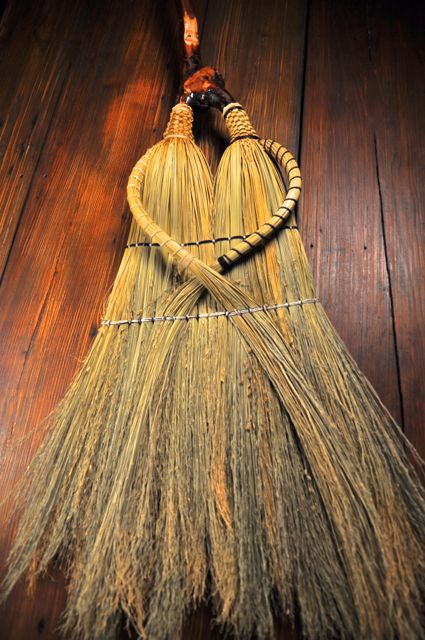 Custom Heirloom Wedding Broom by Mountain Heritage Historic Handcraft ...