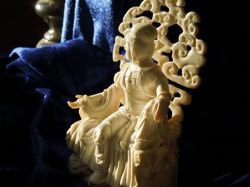 Custom Made Buddhist Kwannon Kwan Yin Kuan Yin Goddess Bodhisatva