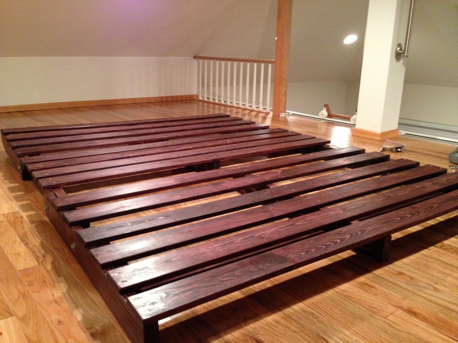 Futon store pallet bed