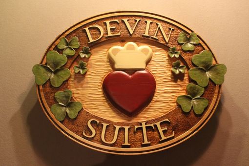 Custom Made Home Signs | Family Signs | House Signs | Shamrock Signs | Irish Signs | Cabin Signs
