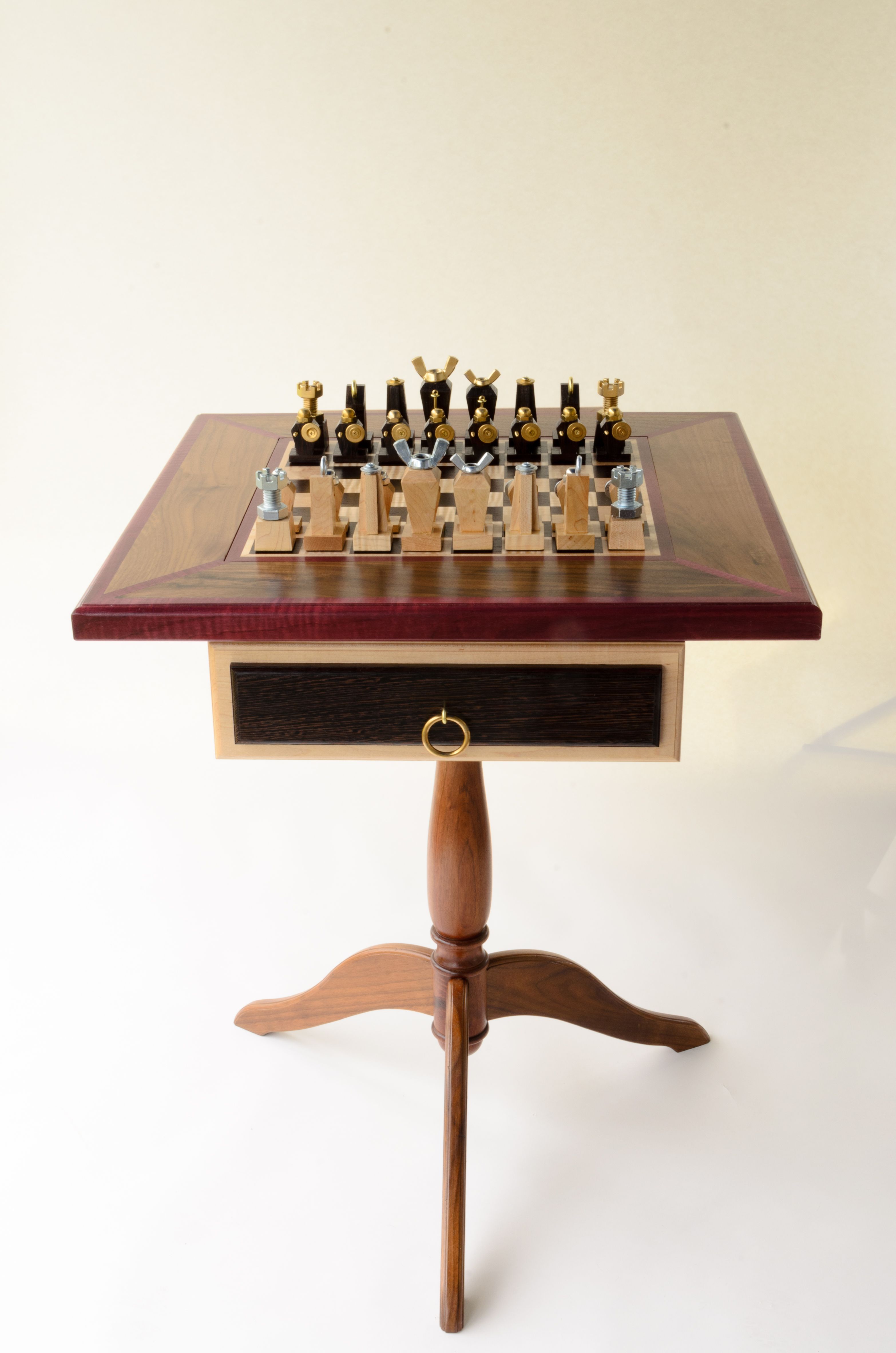 Handmade chess board in black and white lacquered wood