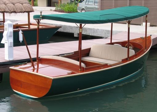 Custom Made 19' Trouve Electric Launch