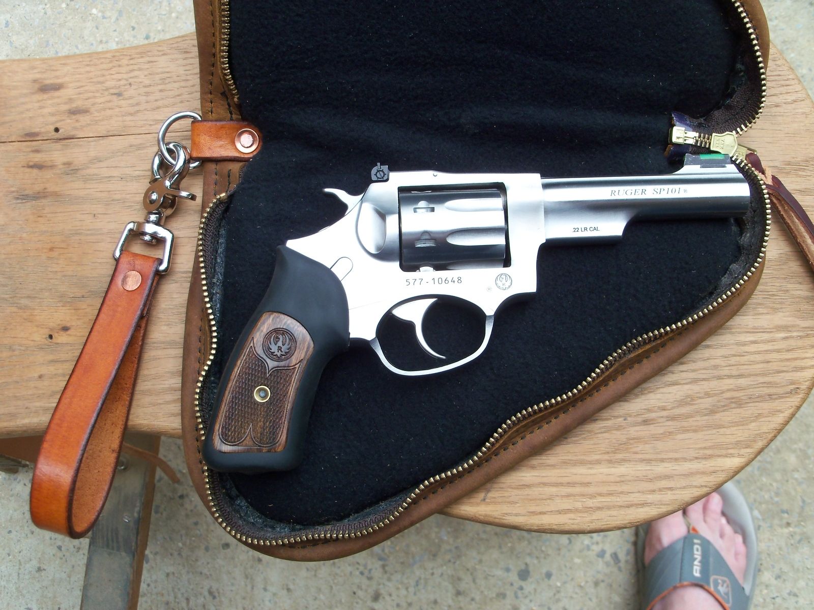 Handmade Pistol Cases by Hubbard Leather