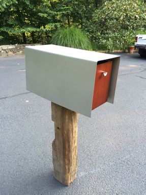 Custom Made Bauhaus-Design Mailbox