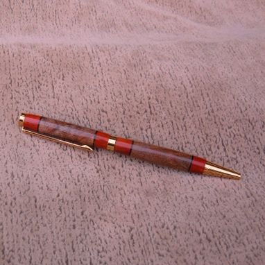 Custom Made Wood Pen Of Walnut And Rosewood    S016