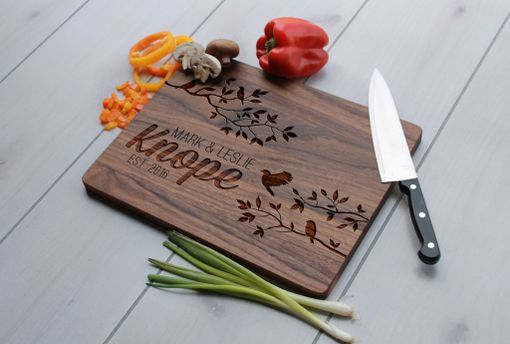 Custom Made Personalized Cutting Board, Engraved Cutting Board, Custom Wedding Gift – Cb-Wal-Knope