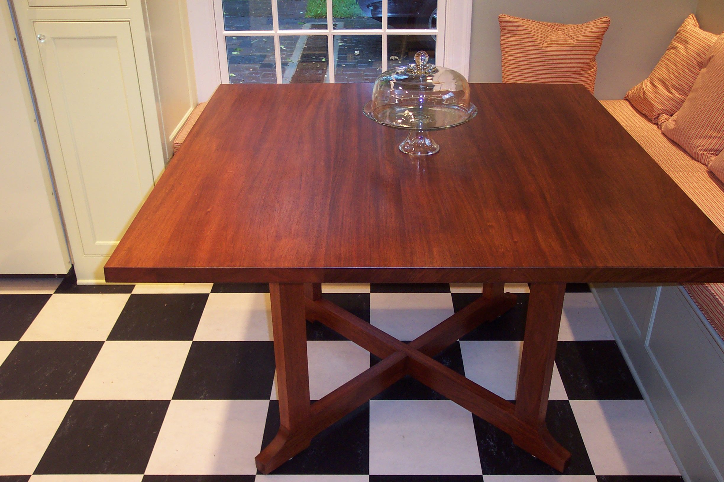 nook style dining room tables