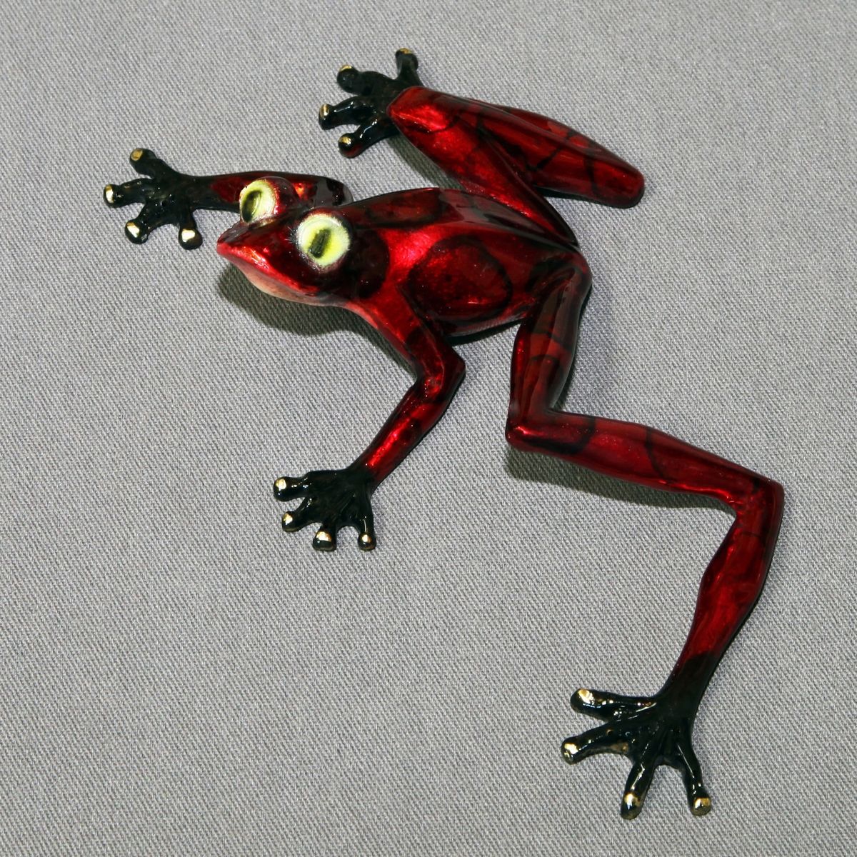 Buy Custom Bronze Frog, made to order from ENVIRONMENTAL CREATIONS