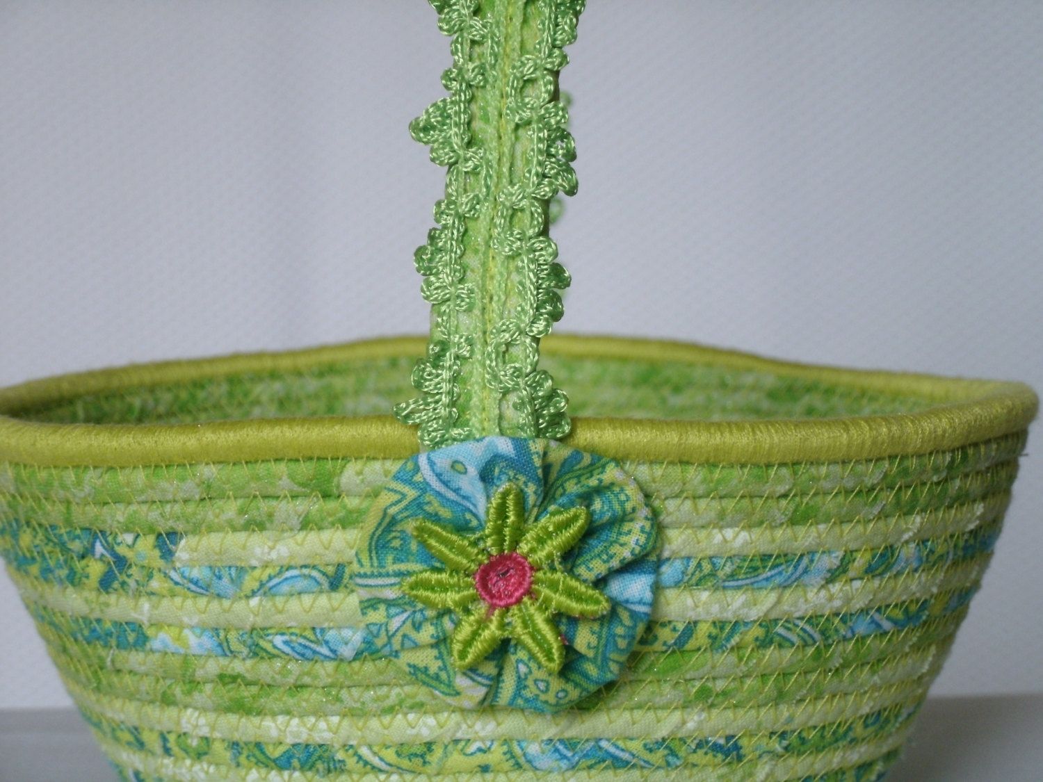 Hand Crafted Cloth Basket W/Handle Coiled Wrapped Clothesline