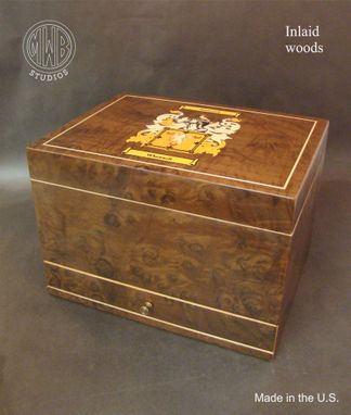 Custom Made Inlaid Family Crest Humidor Hd75-1 With Free Shipping.