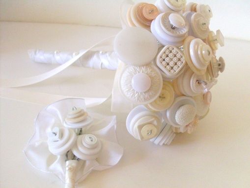 Custom Made Vintage Cream And White Buttons Bridal Bouquet