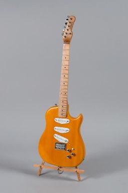 Custom Made Pine Lincsonic Electric Guitar