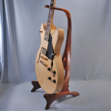 Custom Made Model 1 Guitar Stand