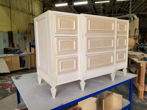 Custom Made Bow Front Or Flat Front Vanities