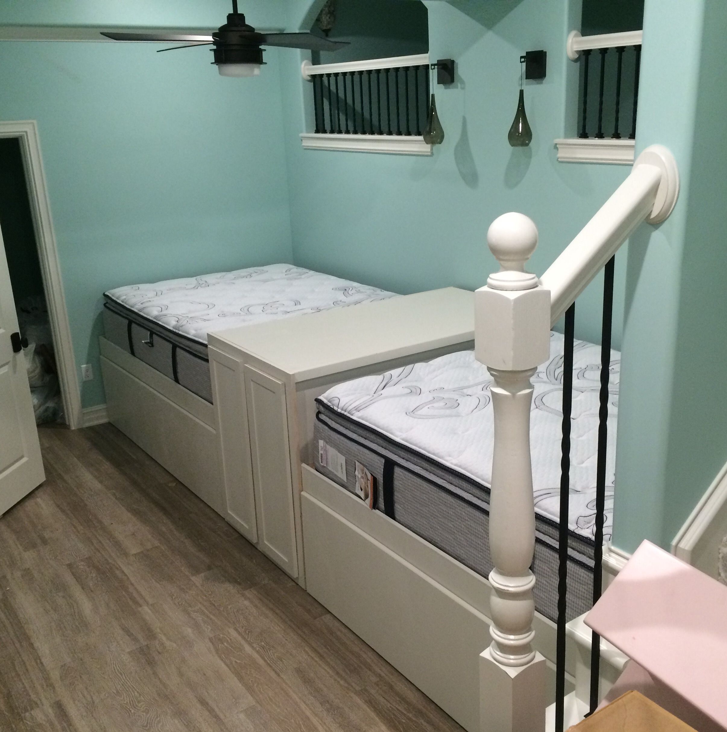 Queen trundle bed for shop adults