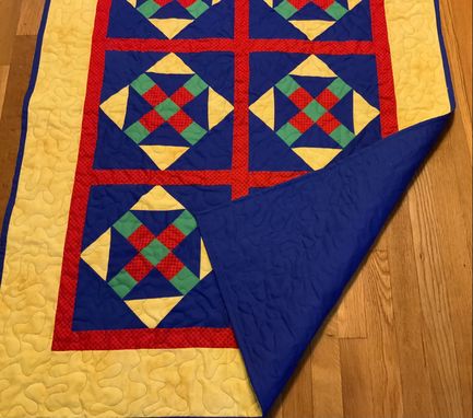Custom Made Amish “Monkey Wrench” Pattern Crib Or Lap Quilt