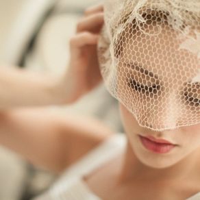 White Headband Veil for Bridal Crystal Birdcage Black Face Net Mask Short Veil Fascinator Elegant Charming Veil Black