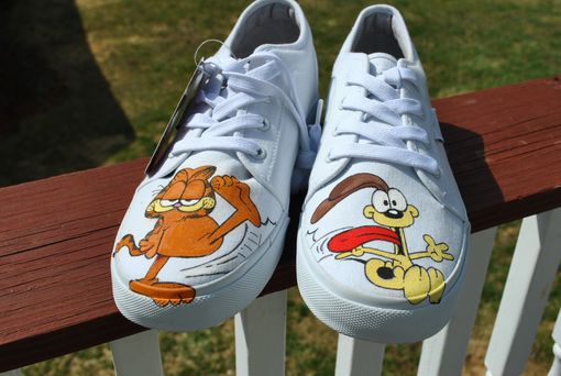 Custom Made Funny Hand Painted Sneakers With Garfield And Odie Size 9 - Sold