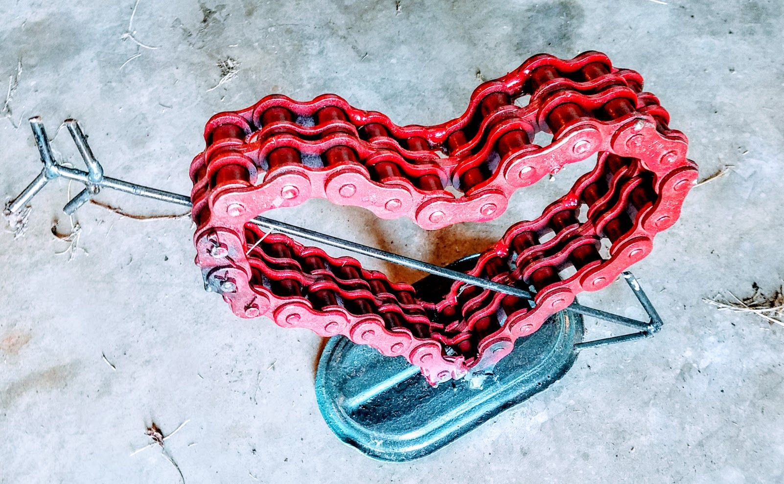 Buy Hand Crafted Welded Chain Art Metal Heart And Arrow Decoration