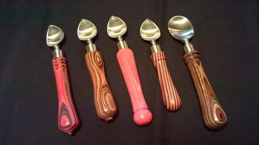 Custom Made Scoops, Pizza Cutters And Pens