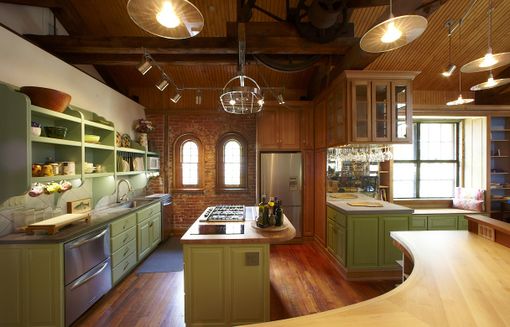 Custom Made Philadelphia Carriage House Kitchen