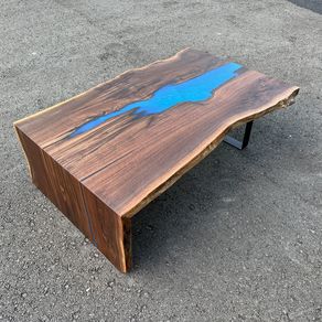 19+ Live Edge Walnut Coffee Table