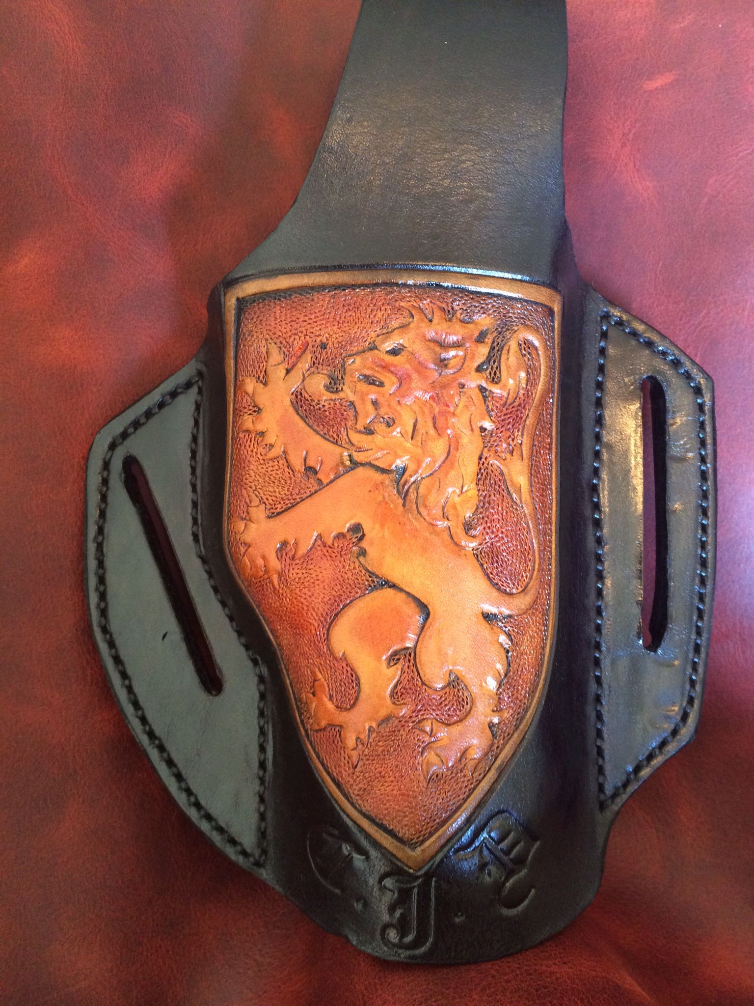 Buy Hand Crafted Golden Lion English Crest Leather Pancake Style