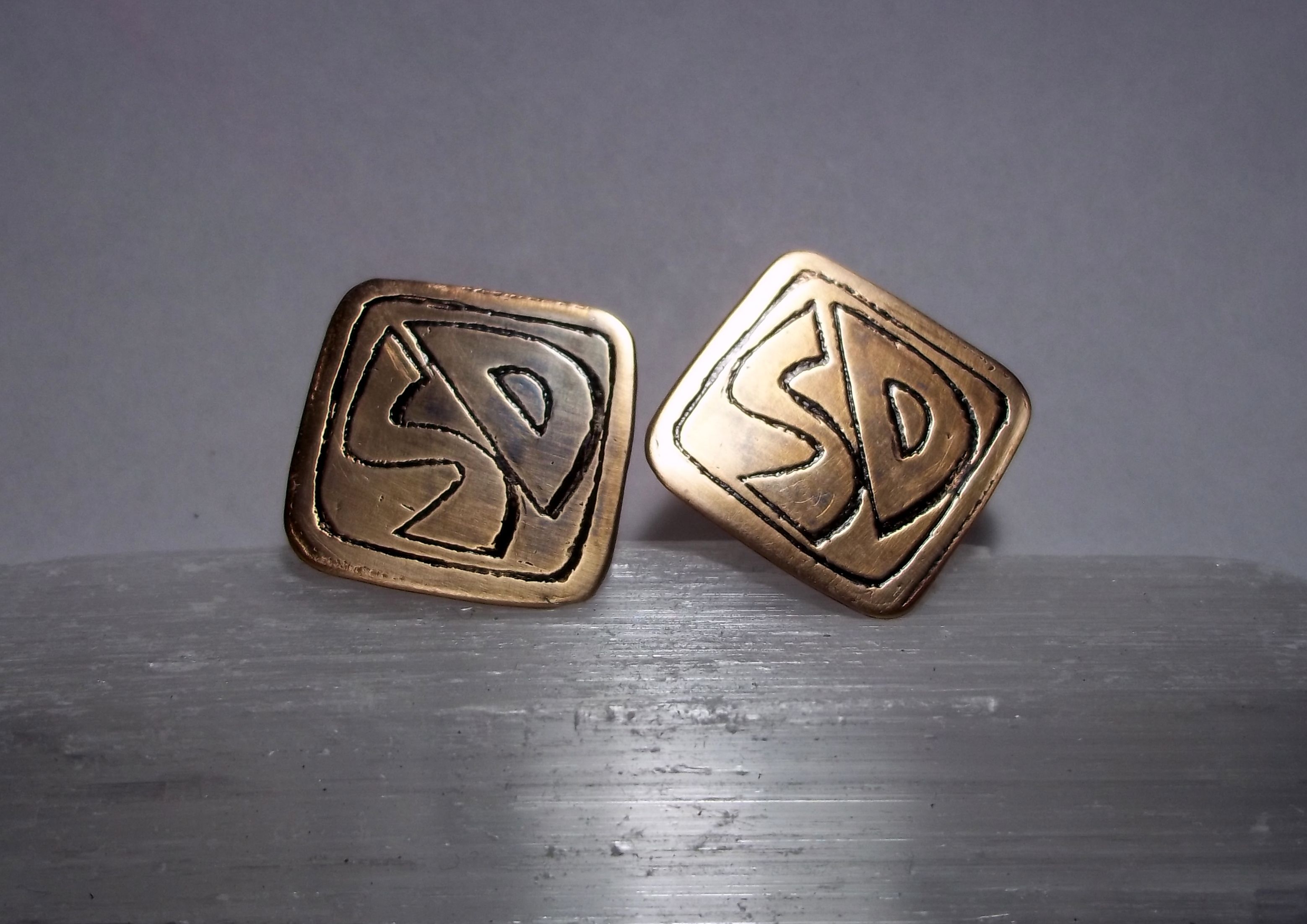 Custom Scooby Doo Bronze Cufflinks By Twisted Ks Custommade Custom Made Scooby Doo Bronze Cufflinks