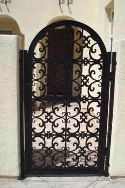 Custom Made Italian Metal Gate On Sale Decorative Ornamental Custom Iron Garden Entry Art