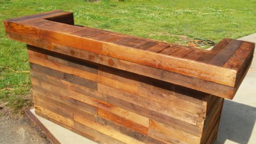 Buy A Custom Pallet Wood And Barn Wood Bars For Entertaining Made