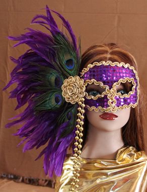 Custom Made Hand Crafted Feather Mask (Fm116)