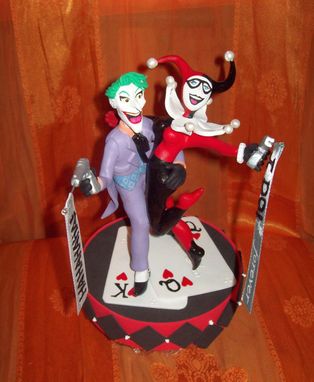 joker and harley quinn wedding cakes