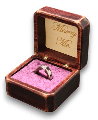 Custom Made Antique Style Engagement Ring Box With Free Engraving And Shipping. Rb-43