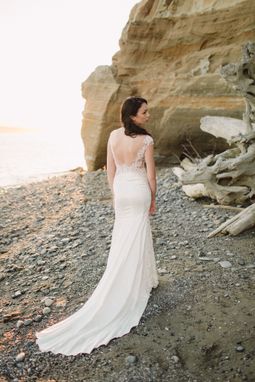Custom Made Sheath Lace Wedding Dress (Style #Ss16314)