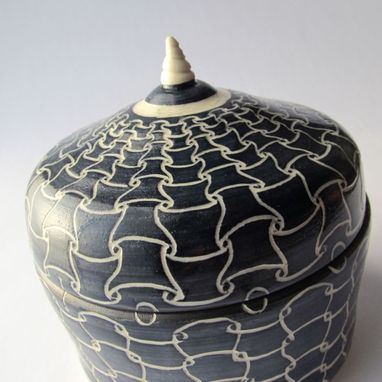 Custom Made Handmade Stoneware Covered Jar With Full Hounds Tooth Pattern