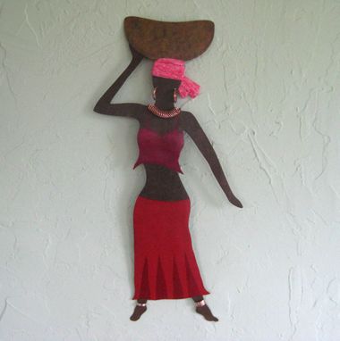 Custom Made African Art Sculpture Market Lady Recycled Metal Home Wall Decor